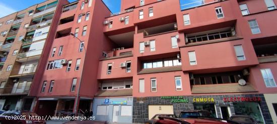  Plaza de garaje para coche pequeño en Maria Auxiliadora - BADAJOZ 