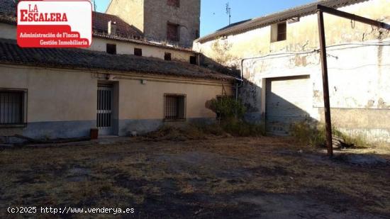 SUELO URBANO INDUSTRIAL - COMERCIAL EN CASTALLA - ALICANTE