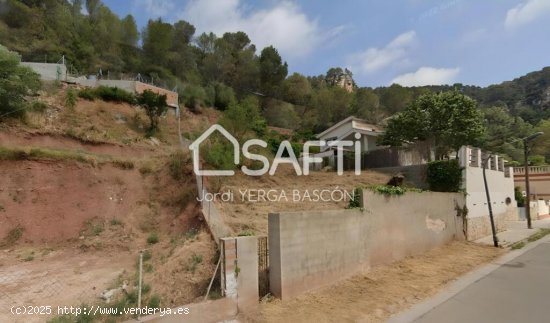 TERRENO RESIDENCIAL 546 m2 URB. VALL DEL SOL.