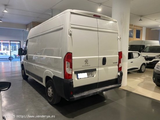 Peugeot Boxer Furgon 335 L2H2 BlueHDI 96kw 130cv - GARANTIA MECANICA - Barcelona