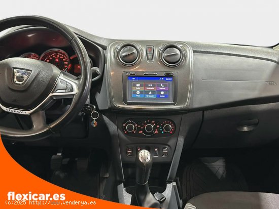 Dacia Sandero Comfort TCE 66kW (90CV) - 18 - Vilanova i la Geltrú