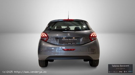 Peugeot 208  5P  1.2L PureTech 60KW (82CV) Signature - Quintanar De La Orden