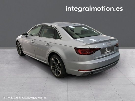 Audi A4 S line edition 2.0 TDI 110kW (150CV) - 