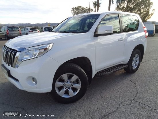  Toyota Land Cruiser 2.8 D-4D 177 CV. de 2017 con 334.000 Km por 25.800 EUR. en Murcia 