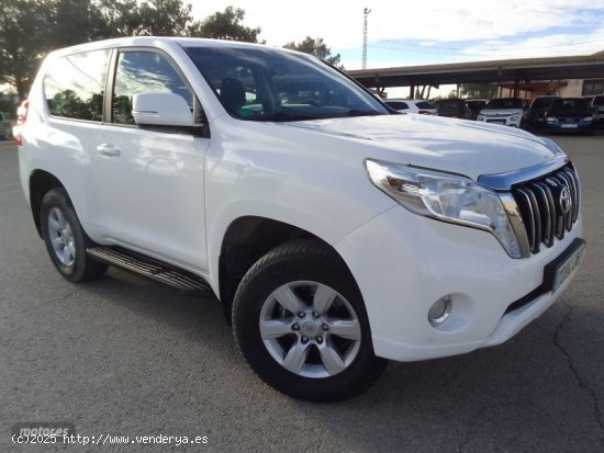 Toyota Land Cruiser 2.8 D-4D 177 CV. de 2017 con 334.000 Km por 25.800 EUR. en Murcia