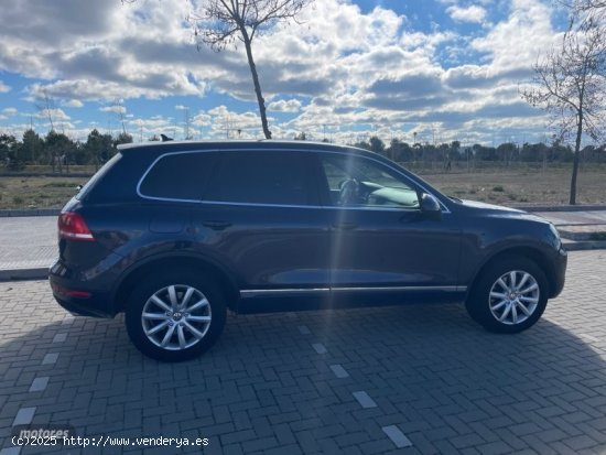 Volkswagen Touareg 3.0 v6 245 CV de 2011 con 205.000 Km por 16.000 EUR. en Madrid