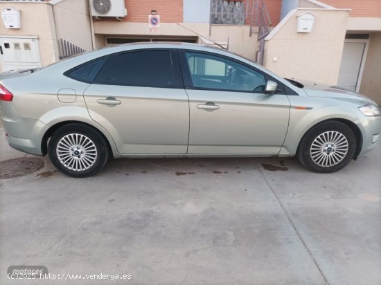 Ford Mondeo 1800 125cv econetic de 2010 con 181.000 Km por 5.200 EUR. en Toledo