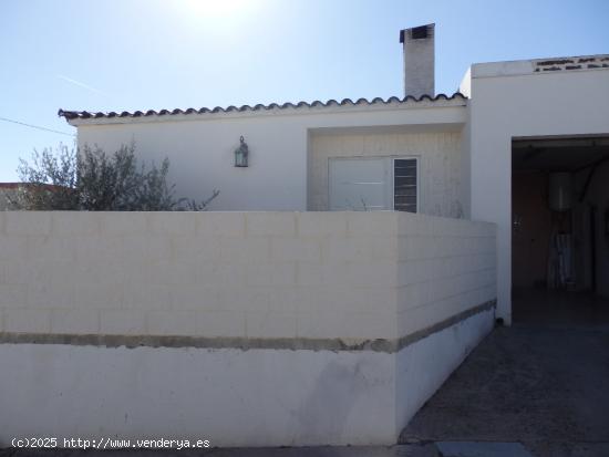 Chalet  seminuevo de 3 dormitorios con jardín. - TARRAGONA