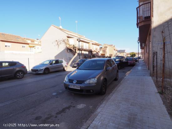 SOLAR EN EL PUEBLO DE LLIRIA. ZONA DE CENSALS - VALENCIA