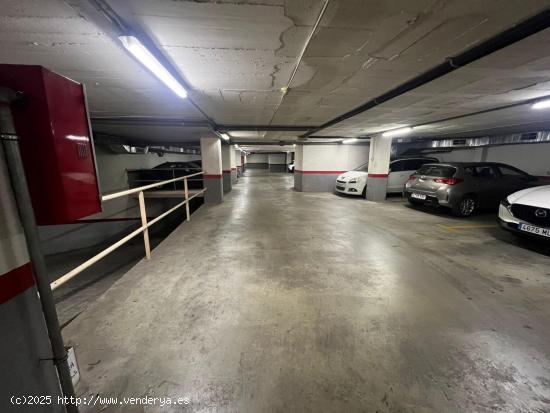 ¡¡ PLAZA DE PARKING EN EL CENTRO DE VILANOVA I LA GELTRÚ !! - BARCELONA