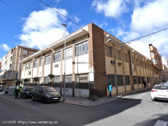 Nave industrial en venta en Elda - ALICANTE