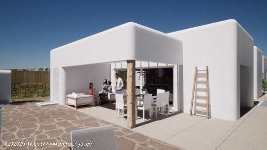 Villa en venta a estrenar en Alfaz del Pi (Alicante)