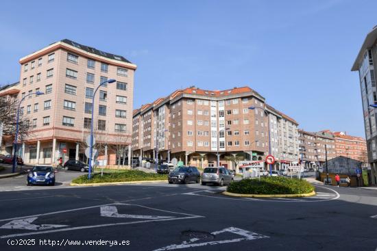 LOCAL COMERCIAL EN EL CENTRO DE VILABOA, ZONA CULLEREDO - A CORUÑA