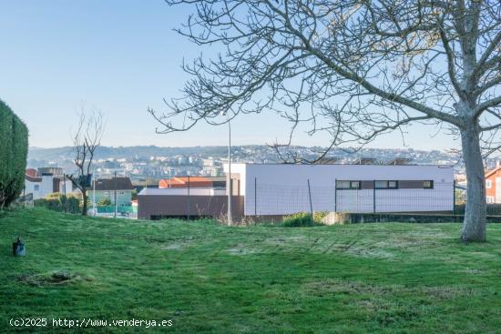 Terreno con vistas en Montrove (Oleiros) - A CORUÑA