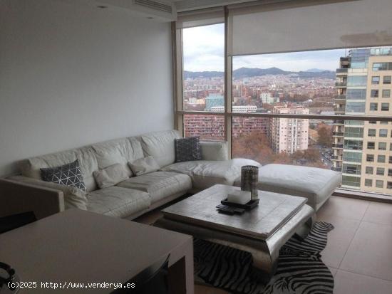 PISO ALTO CON VISTA PANORAMICAS AL MAR Y A LA CIUDAD - BARCELONA