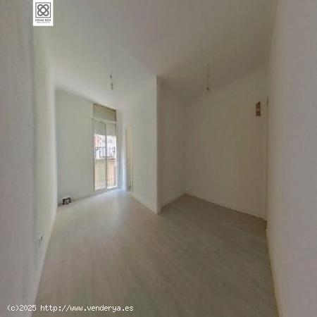 PISO EN VENTA EN C/ CARME - BARCELONA