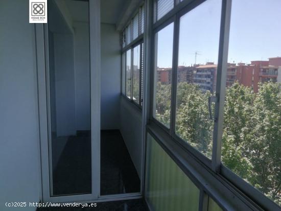 Piso en venta C/ Camp Arriassa - BARCELONA