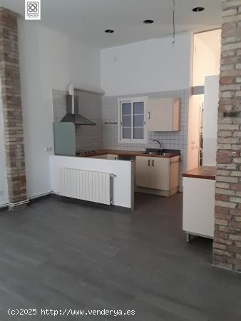 PISO EN VENTA C/ FONT HONRADA - BARCELONA