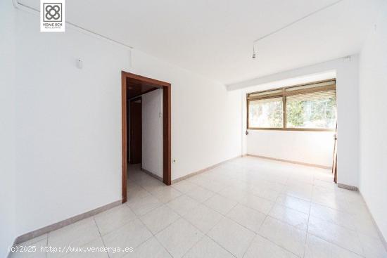  PISO EN VENTA C/ ANGELS GARRIGA - BARCELONA 