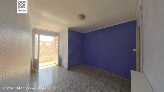 PISO EN VENTA C/ FINESTRELLES - BARCELONA