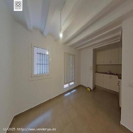 PISO EN VENTA EN C/ AGLA - BARCELONA