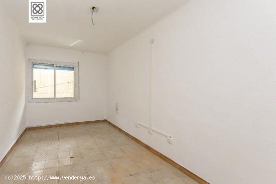 PISO EN VENTA EN CALLE BRUC, SANTA COLOMA - BARCELONA