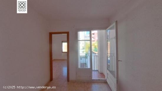 PISO EN VENTA EN CALLE SICILIA, SANTA COLOMA - BARCELONA