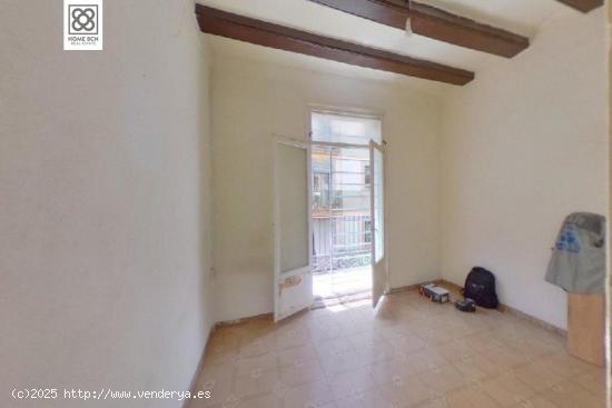 PISO EN VENTA EN C/ JOAQUIN COSTA - BARCELONA