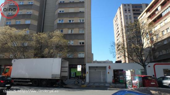 GARAJE EN CALLE ESQUIROZ!! - NAVARRA