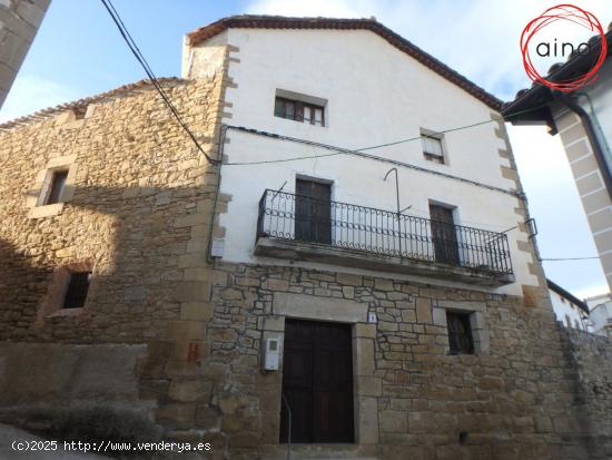 A POCOS KM DE PAMPLONA CASA DE PUEBLO EN EL CENTRO DE MUEZ!! - NAVARRA