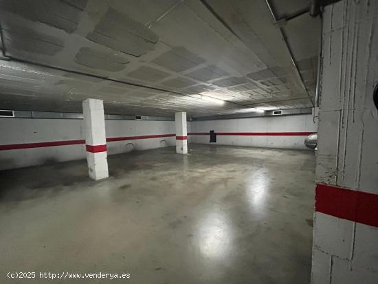 Plaza de garaje en venta frente al Hospital Carlos Haya. - MALAGA