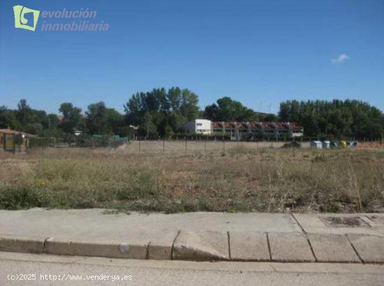 Solar urbano de uso residencial en Revillarruz, Burgos - BURGOS