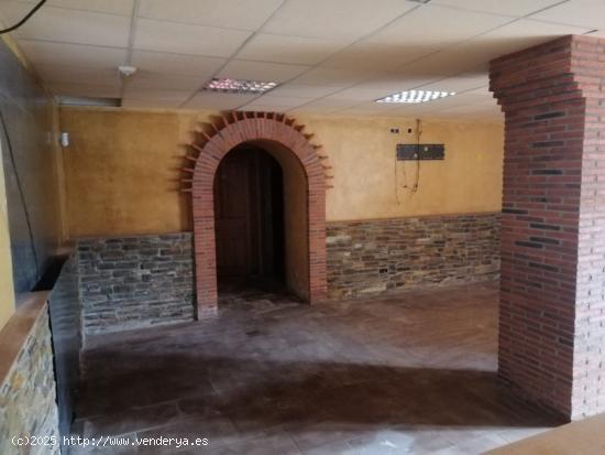 Bar Cafeteria, y vivienda en entranbasaguas, Cantabria - CANTABRIA