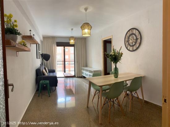  VIVIENDA EN ALQUILER PARA ESTUDIANTES, CON BUENA VISTAS, CON BALCON - TERRAZA AMPLIA, - VALENCIA 