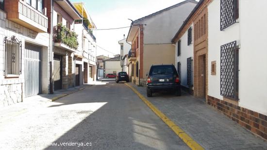 ALQUILER LOCAL COMERCIAL EN MOZONCILLO - SEGOVIA