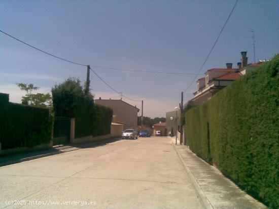 VENDEMOS PARCELA URBANA EN HONTANARES DE ERESMA. - SEGOVIA