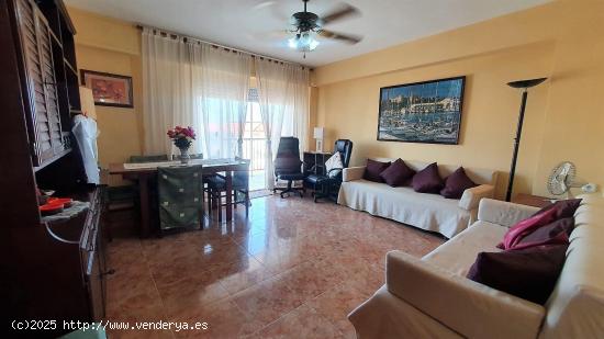 Apartamento situado en 1ª línea playa Bellreguard con vistas abiertas al mar y a solo 25 metros de