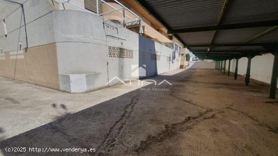 Garaje situado en la playa de Daimús a solo 100 metros el mar. - VALENCIA