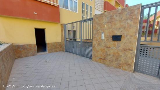 LOCAL COMERCIAL A LA VENTA EN ALHAMA DE ALMERÍA - ALMERIA