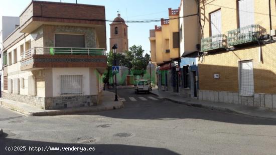  LOCAL COMERCIAL EN EL ALGAR - MURCIA 