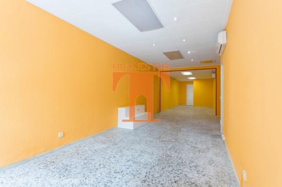 LOCAL COMERCIAL en calle con mucho paso de gentes - BARCELONA