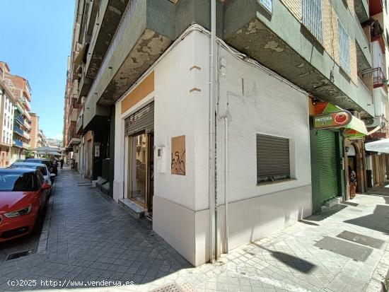 ALQUILER DE LOCAL COMERCIAL EN ZONA ALHAMAR - GRANADA