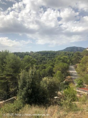 TERRENO CON VISTAS A LA MONTAÑA - BARCELONA