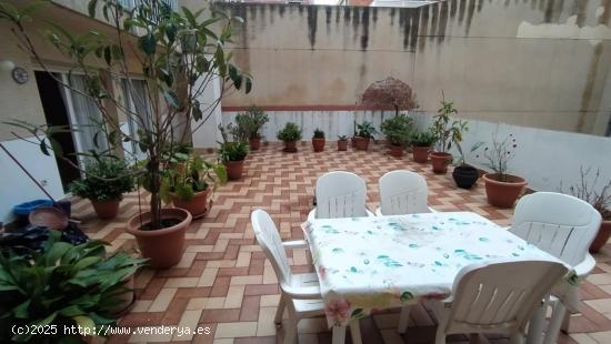 ESPECTACULAR DUPLEX CON MAGNIFICO PATIO. - BARCELONA