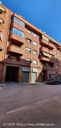 VENTA COCHERA - ALICANTE