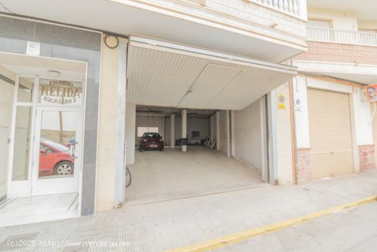  AMPLIO LOCAL COMERCIAL SITUADO EN EL MUNICIPIO DE REDOVÁN - ALICANTE 