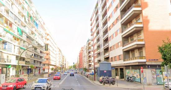 *LOCAL BANCARIO*INTENSO TRAFICO PERSONAS*ZONA  MUY COMERCIAL*SIN GASTOS DE INMOB.* - SEVILLA