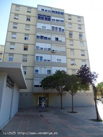 *PISO PARQUE OESTE*ASCENSOR*NEGOCIABLE*SIN GASTOS INMOB.* PLAYA*BUENA ZONA* - CADIZ