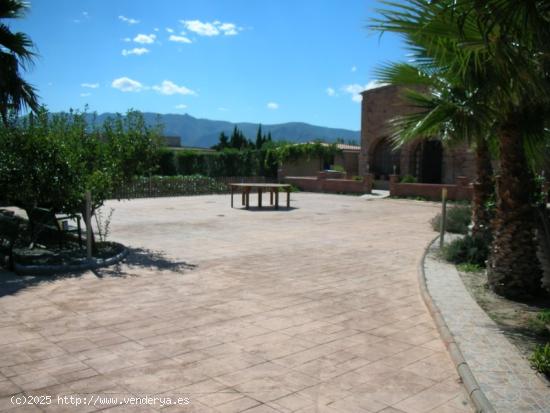 EXCLUSIVA CASA CATALOGADA CON PISCINA - TARRAGONA