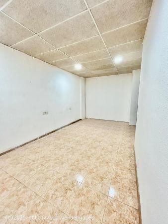 Local comercial en alquiler - BARCELONA